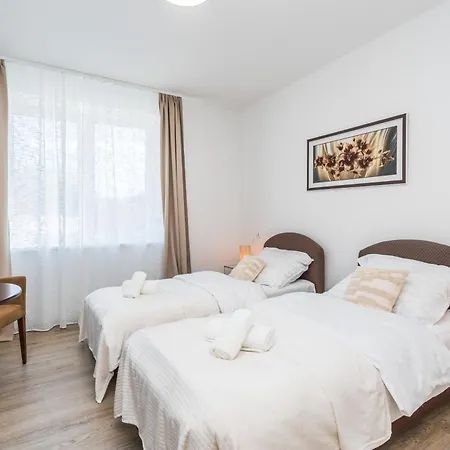 Апартаменты Perla Hradce 303 Градец-Кралове